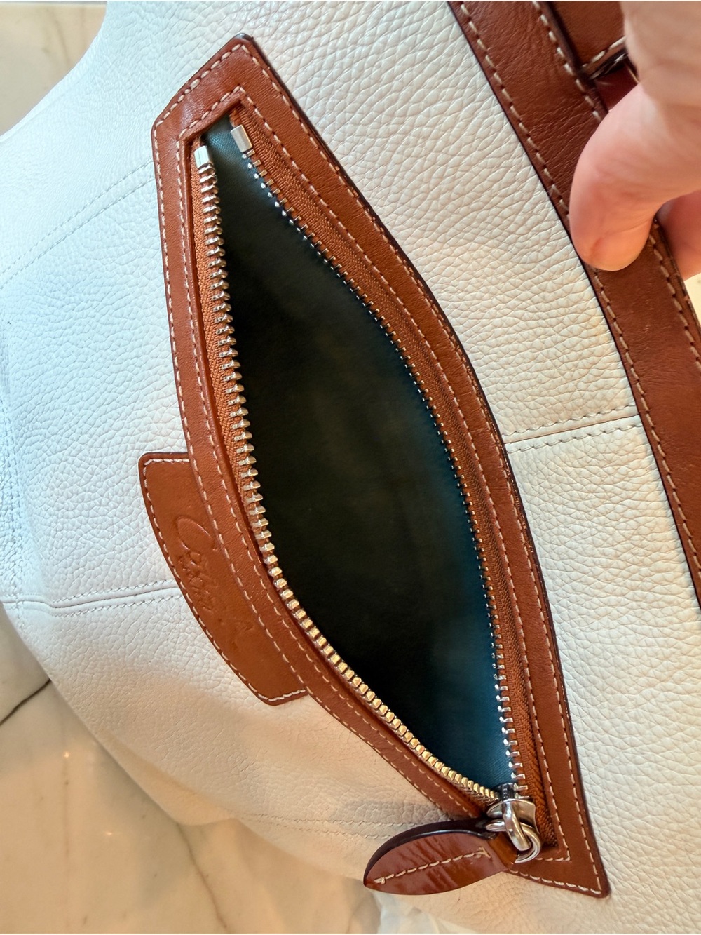 Coach Penelope F14683 Pebbled Cream  Leather Shoulder Tote 👜 - Picture 13 of 16